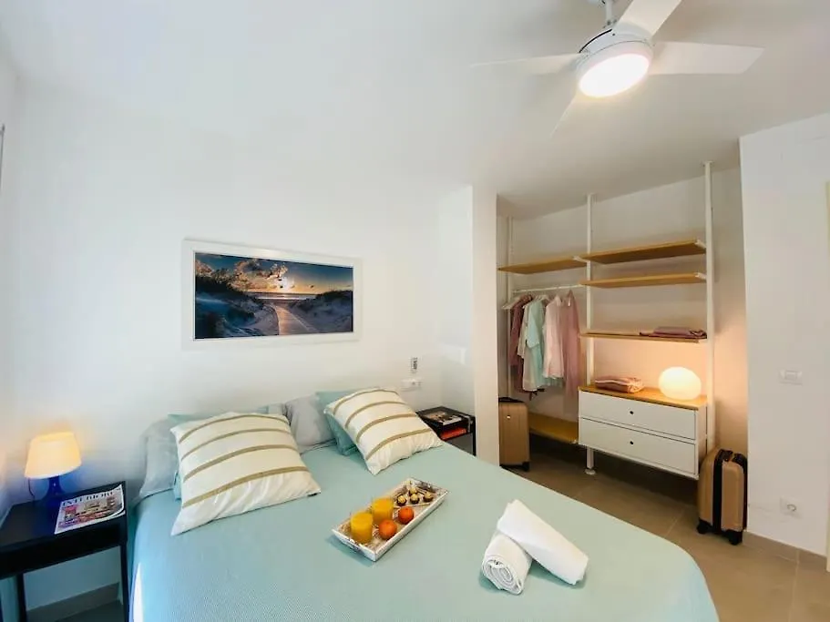 Daire Apartamentos Aquarium 100 M2 Next To The Beach Roses İspanya