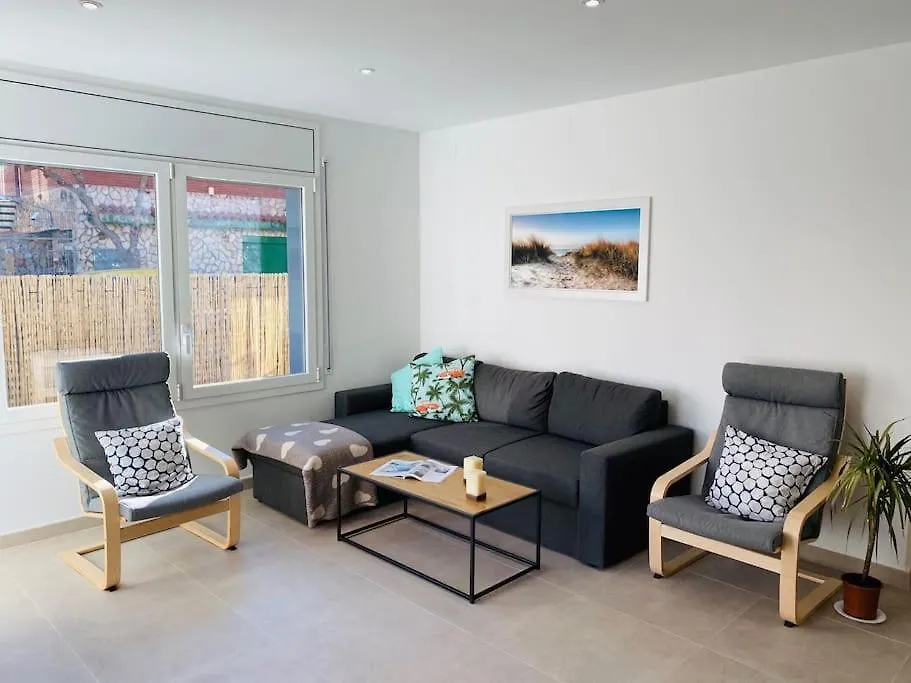 Apartamentos Aquarium 100 M2 Next To The Beach Roses İspanya